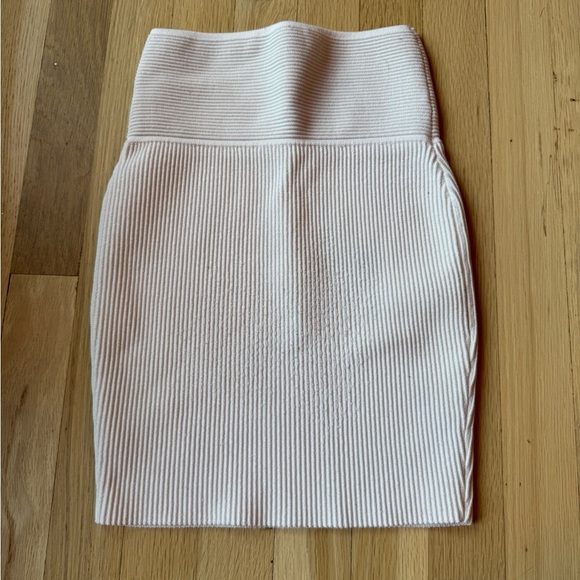 Aritzia Babaton White Ribbed Bodycon Skirt - Picture 2 of 3